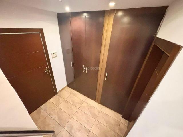 Casa en venta en Granollers, Centre. CASA A 4 VIENTOS EN GRANOLLERS. Casas.