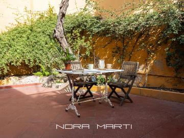 CASA EN VENTA EN GRACIA