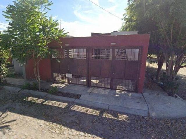 Casa en venta en Gral. Sóstenes Rocha, Cdad. de Villa de Álvarez, Colima CLG