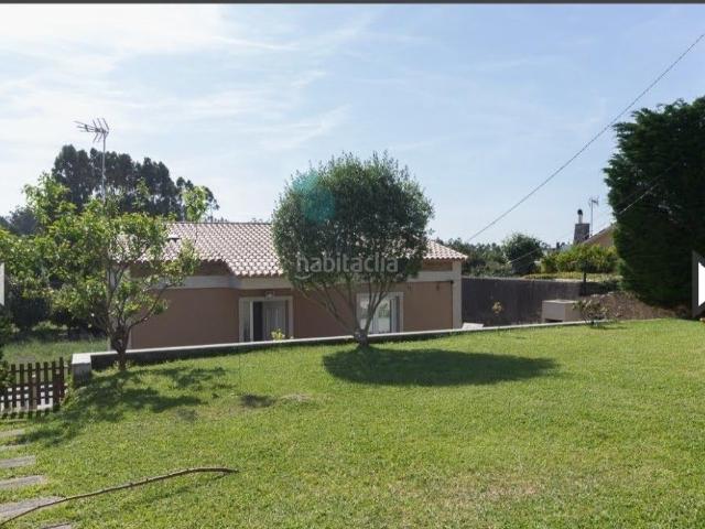 Casa en venta en Grove O. Casas Grove.