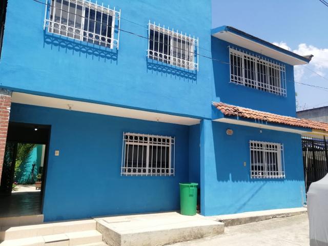 CASA EN VENTA EN HUAYAPAM