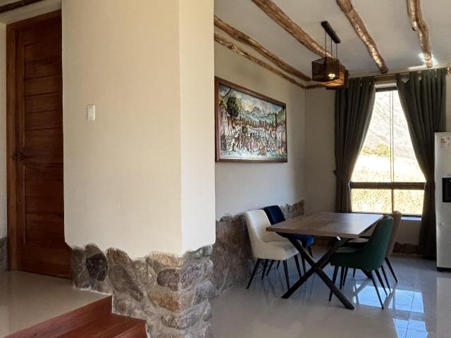 Casa en venta en Huayllabamba a $330,000
