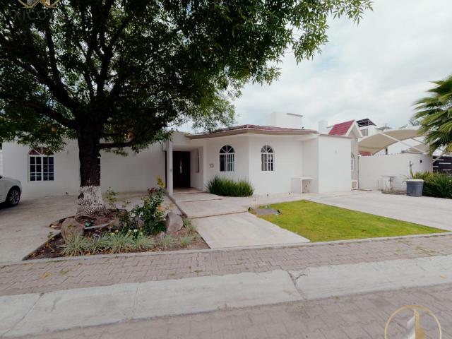 Casa en Venta en Huertas del Carmen, Corregidora