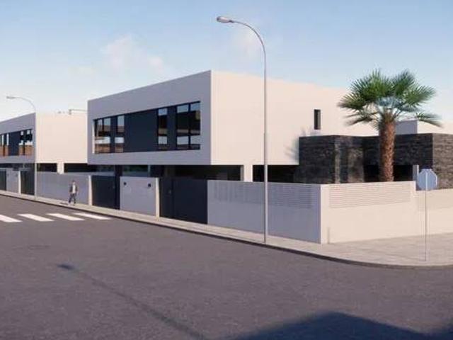 Casa en Venta en Huércal de Almería