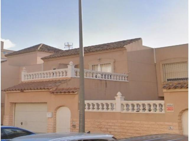 Casa en Venta en Huércal de Almería, Almería