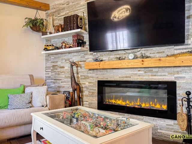 Casa en venta en Huércal de Almería. Casa de Dos Plantas 4 Habitaciones con Cuevas en Huércal de Almería. Casas Huércal de.