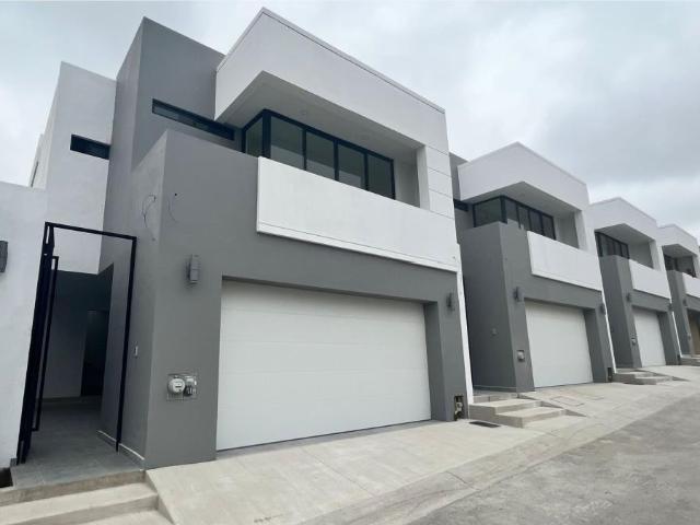 Casa en venta en Hacienda Agua Caliente, Tijuana, Baja California