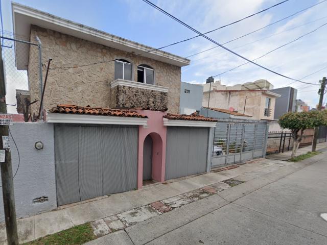 Casa en Venta en Hacienda Del Tepeyac, Zapopan, Jalisco