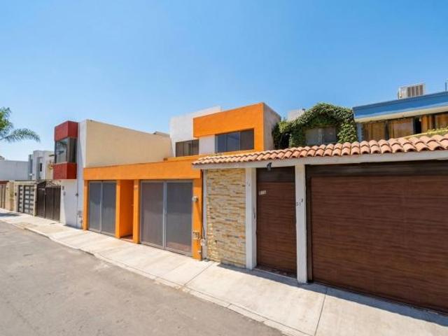 Casa en venta en Hacienda la Griega, Jardines de la Hacienda, Querétaro, Qro
