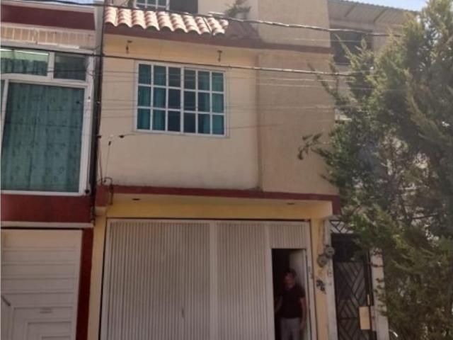 Casa en venta en Hacienda Real de Tultepec, Tultepec, México