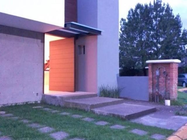 CASA EN VENTA EN HACIENDA SAN JOSE, TOLUCA