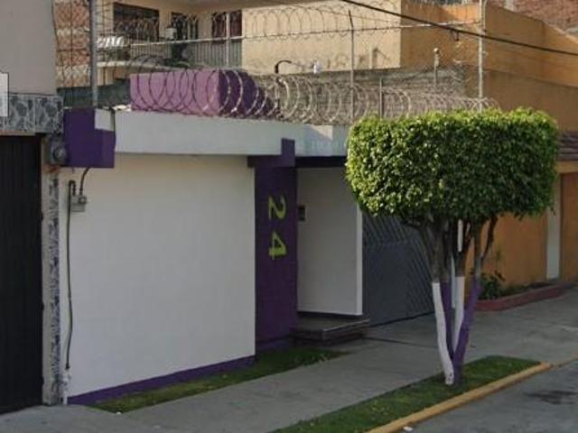 CASA EN VENTA EN HABITACIONAL LA ROMANA TLALNEPANTLA