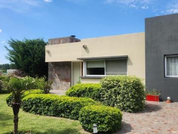 Casa en venta en Haras del Sur II, 3 dormitorios. APTO CREDITO