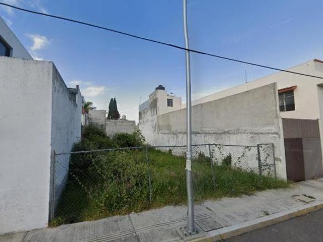 Casa en Venta en Hegel Unidad Satelite Puebla