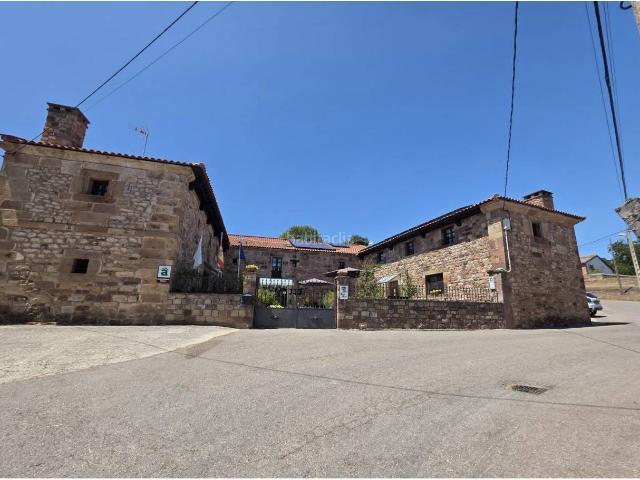 Casa en venta en Hermandad de Campoo de Suso. Venta casa rural,cafeteria. Casas Hermandad de Campoo de.