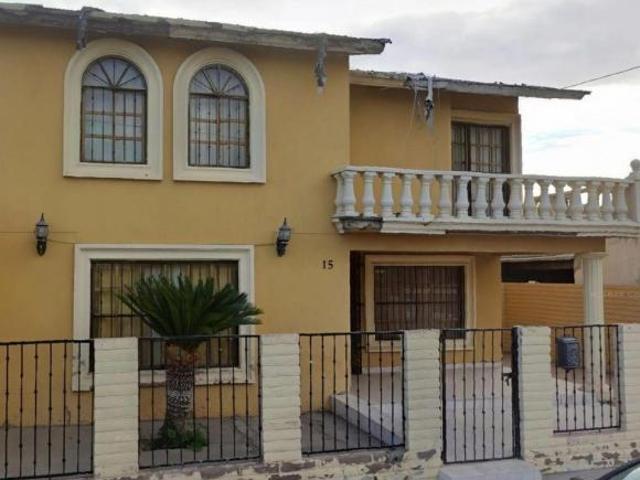 CASA EN VENTA EN HERMOSILLO JUNTO A BLVD LUIS ENCINAS J. E INSTITUTO TECNOLOGICO DE HERMOSILLO