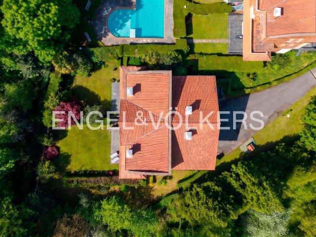 Casa en venta en Hernani. Exclusiva Villa en Hernani, a 10 minutos de San Sebastián. Casas.