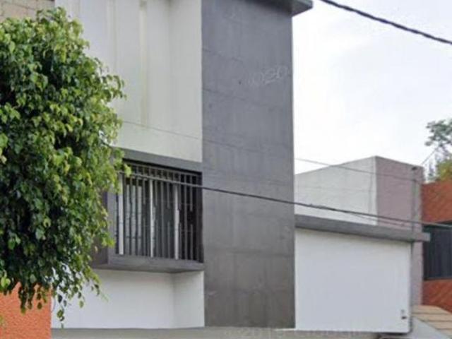 CASA EN VENTA EN HEROES DE CHURUBUSCO, IZTAPALAPA