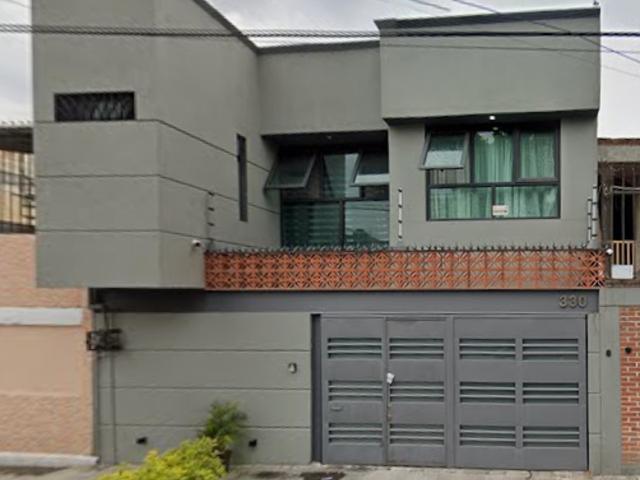 Casa en venta en Heroes de Churubusco, Iztapalapa, Ciudad de México