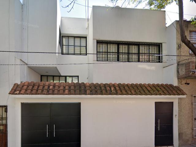 Casa en venta en Heroes de Churubusco, Iztapalapa, Ciudad de México