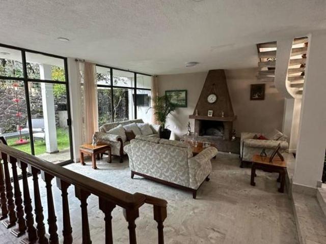 Casa en Venta en Héroes de Padierna con Jardín de 150 m2 y 5 Recámaras