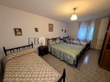 Casa en venta en Herencias Las. AMPLIA CASA DE PUEBLO CON PATIO. Casas Herencias.