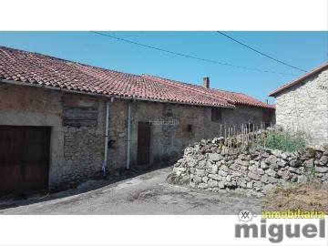 Casa en venta en Herrerías. Se vende gran casa de piedra con cuadra anexa en Herrerías. Casas.