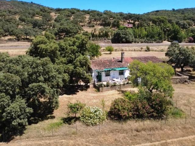 Casa en venta en Higuera de la Sierra. Finca de 4 has con casa y piscina al lado de Higuera de la Sierra. Casas Higuera de la.