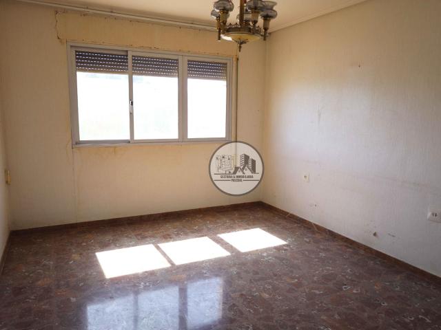 CASA EN VENTA EN HIJAR