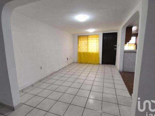 Casa en Venta en Hogares Obreros de 5 recamaras y 2 baños