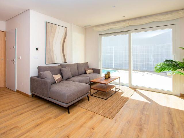 EN VENTA VILLAS A ESTRENAR EN HONDON DE LAS NIEVES
