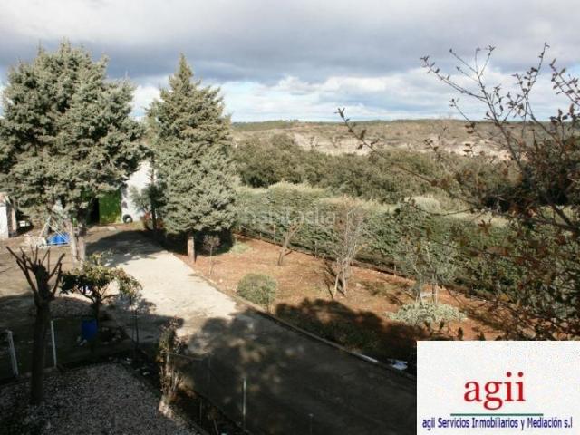 Casa en venta en Hontoba. Casa en plena sierra. Casas.