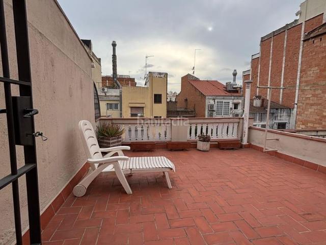 Casa en venta en Hospitalet de Llobregat L´, Centre. Espectacular Casa Unifamiliar con 2 Terrazas y Patio en el corazón de Hospitalet Centro. Casas Hospitalet de Llobregat.