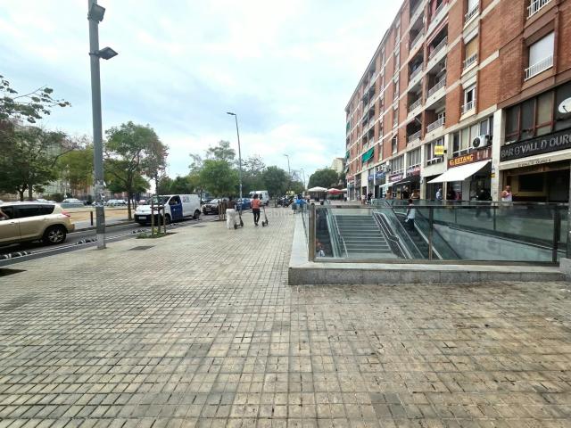 Casa en venta en Hospitalet de Llobregat L´, Sant Josep. ?¡Gran Oportunidad de Inversión! Pieza Única en el Mercado. Casas Hospitalet de Llobregat.