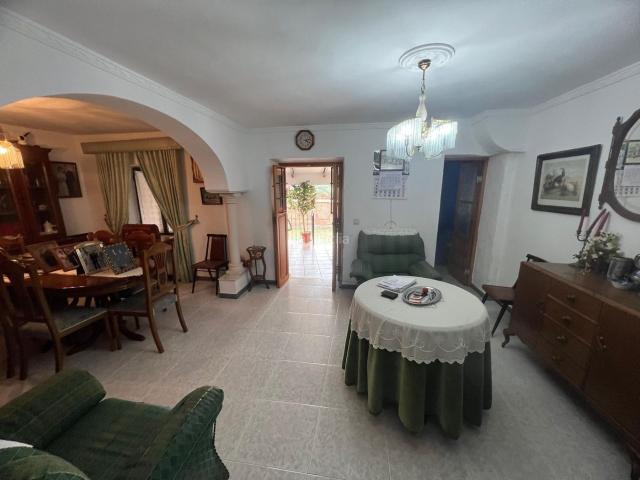 Casa en venta en Hornachuelos. Encanto, amplitud y naturaleza en pleno corazón de Hornachuelos. Casas.