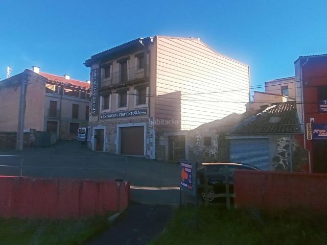 Casa en venta en Hoya La. dificio apartamentos turísticos y centro multiaventura en La Covatilla. Casas Hoya.
