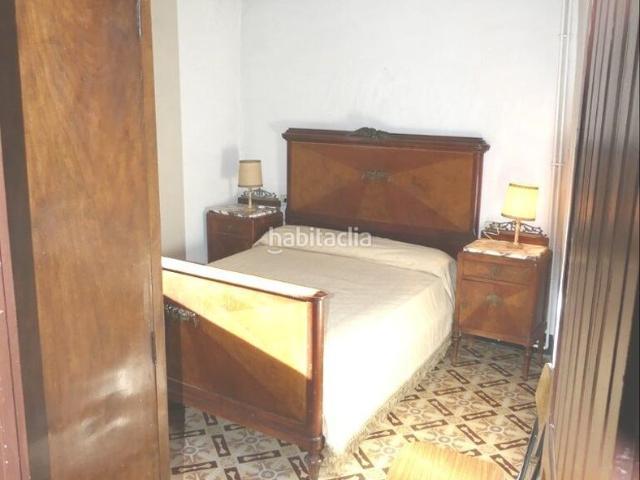 Casa en venta en Ivorra. Maravillosa casa de 3 plantas de 150m² con garaje. Casas.