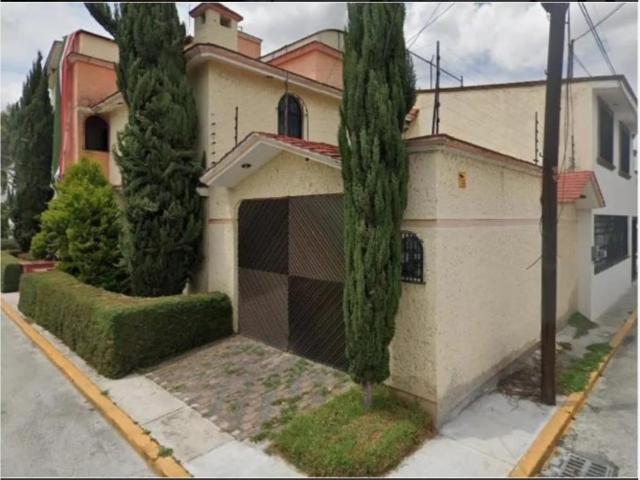 Casa en venta en Izcalli Cuauhtémoc I, Metepec, México