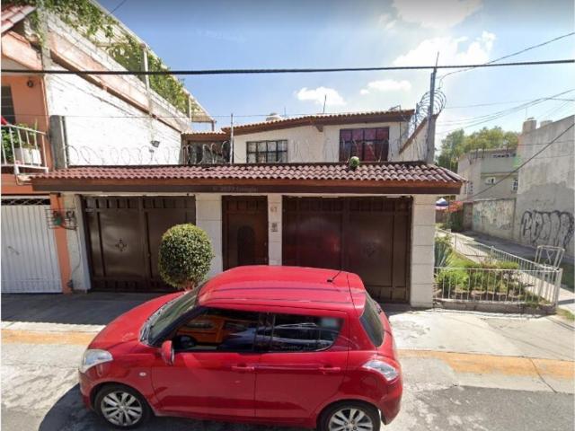 Casa en venta en Izcalli del Valle, Tultitlán, México