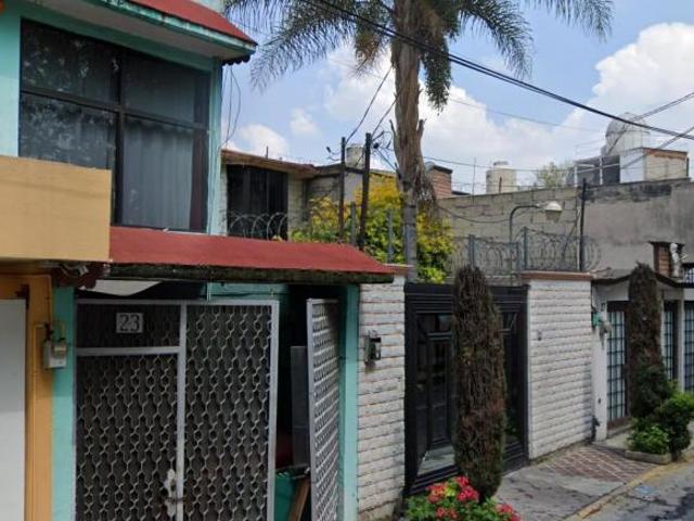 CASA EN VENTA en Izcalli Pirámide