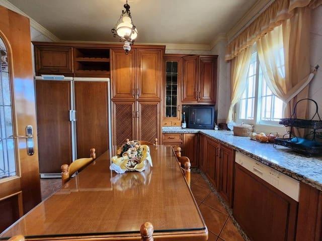 Casa en venta en Iznájar, Córdoba