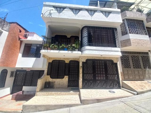 Casa En Venta En Ibague En Hacienda Piedra Pintada V180517