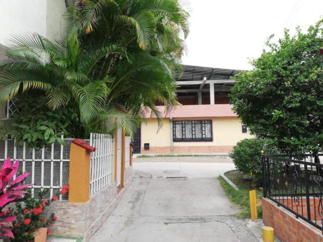 Casa En Venta En Ibague En Cantabria V180688