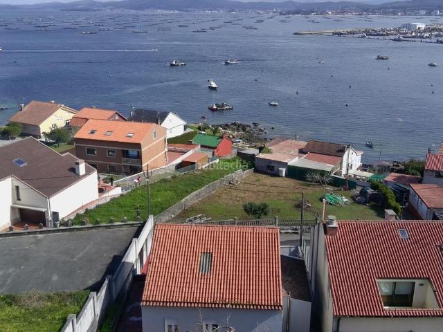 Casa en venta en Illa de Arousa A. CASA CON VISTAS AL MAR EN A ILLA DE AROUSA 5 DORMITORIOS Y JARDÍN PRIVADO. Casas Illa de Arousa.