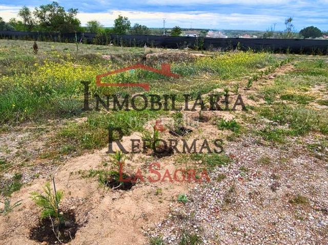 Casa en venta en Illescas, Estación Cruz Roja. PARCELA DE 6.500 m² con CASA PREFABRICADA VENTA y o ALQUILER con OPCIÓN a COMPRA. Casas.