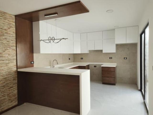 CASA EN VENTA EN IMPERIAL DE LAS ANIMAS, XALAPA, VER