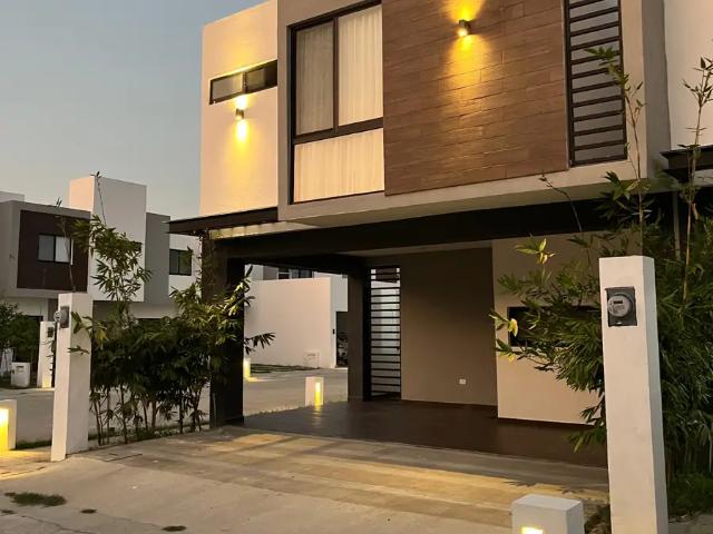 Casa en venta en Indeco Unidad, Centro, Tabasco
