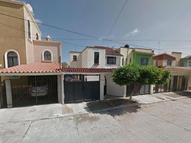 CASA EN VENTA EN IRAPUATO, GUANAJUATO