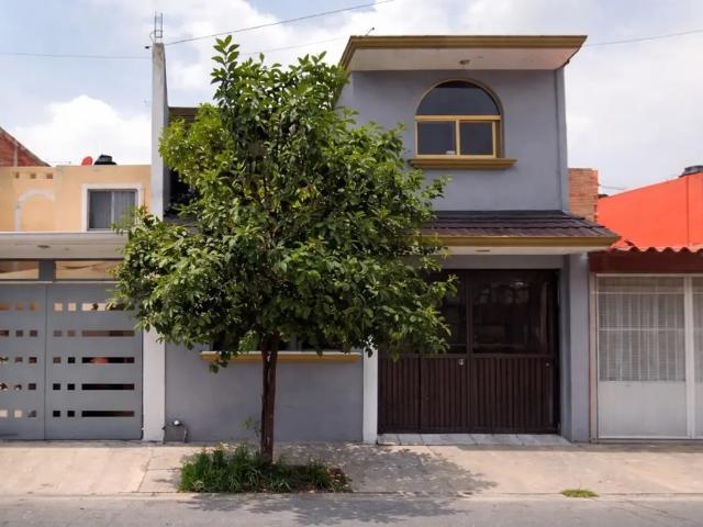 CASA EN VENTA EN IRAPUATO, GUANAJUATO