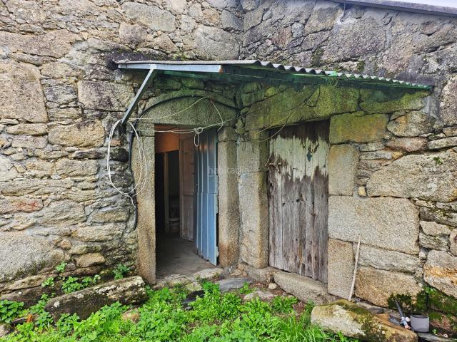 Casa en venta en Irixoa. * CASA DE PIEDRA CON FINCA URBANA: UN PROYECTO CON HISTORIA EN IRIXOA *. Casas.